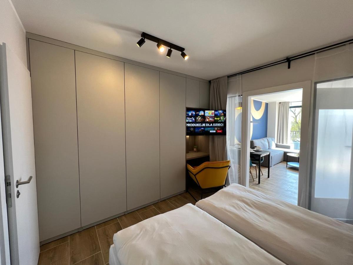 Party Avangarde Apartments City Center Leba Bagian luar foto
